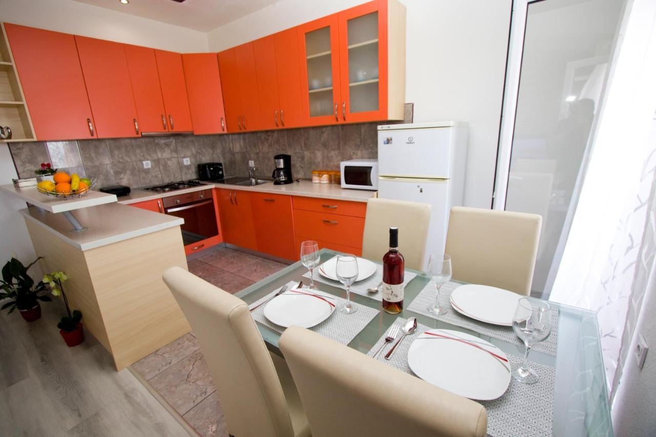 Apartment Toni Макарська Екстер'єр фото